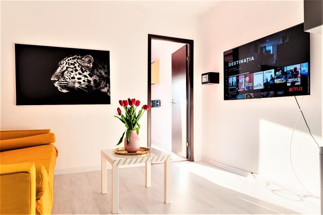 Parliament Marriott Unirii Square 5 Bedrooms Luxury Apartment Old Town Букурещ Екстериор снимка