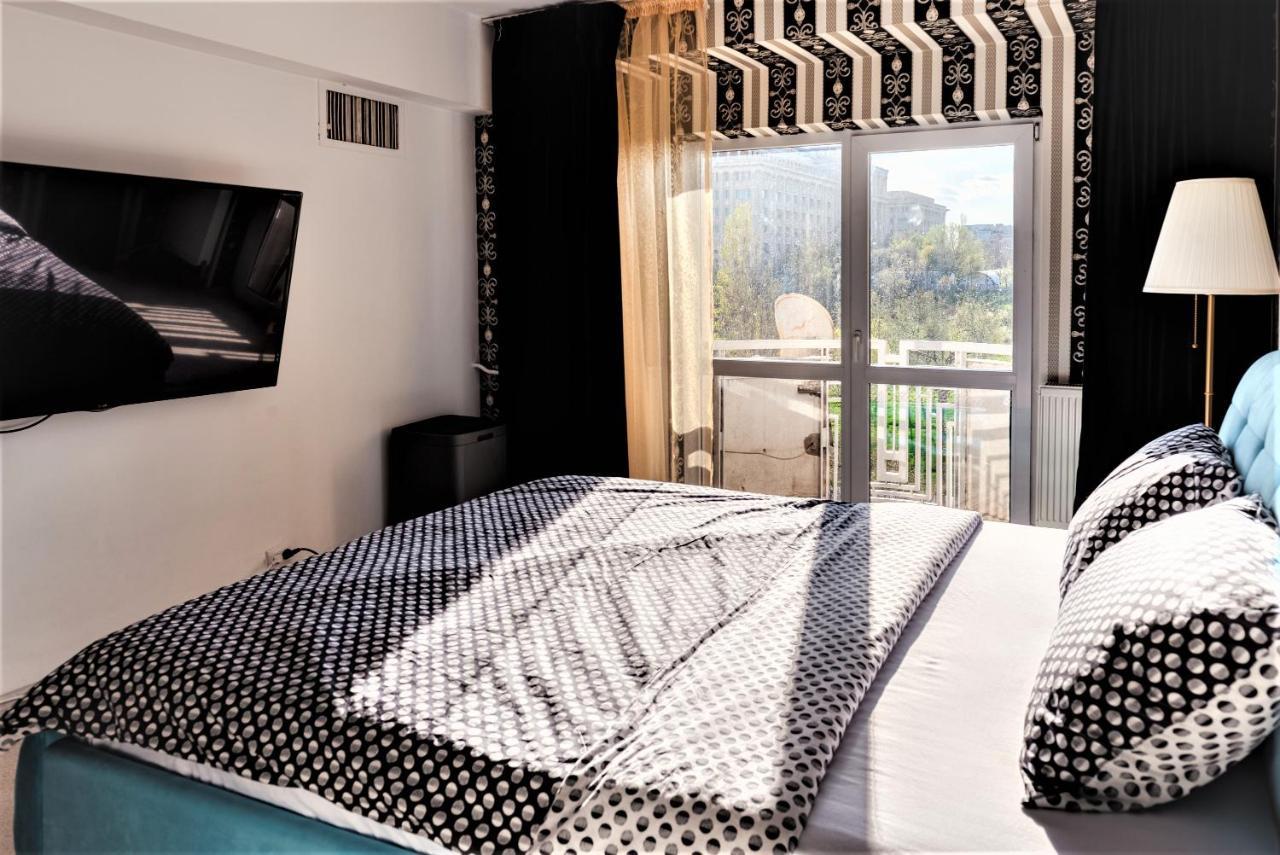 Parliament Marriott Unirii Square 5 Bedrooms Luxury Apartment Old Town Букурещ Екстериор снимка