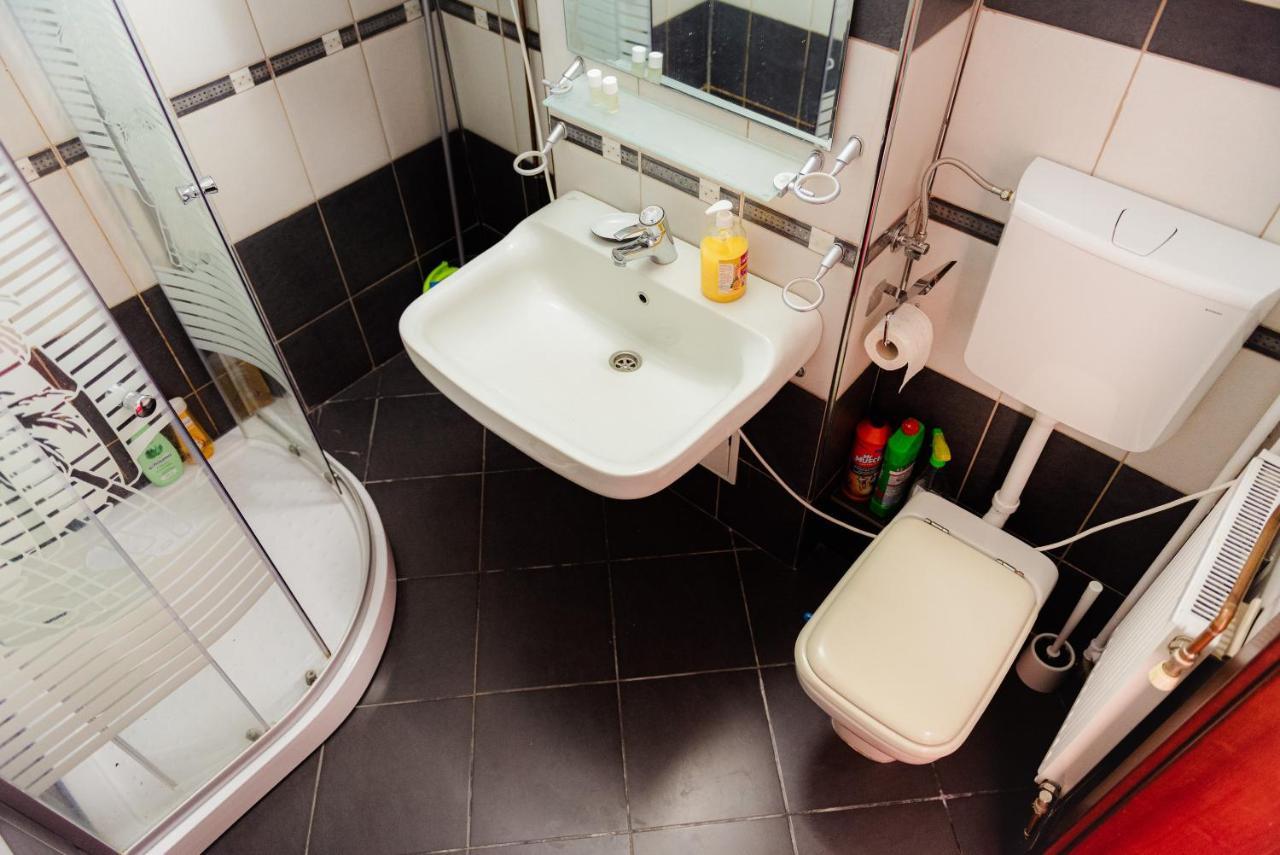 Parliament Marriott Unirii Square 5 Bedrooms Luxury Apartment Old Town Букурещ Екстериор снимка