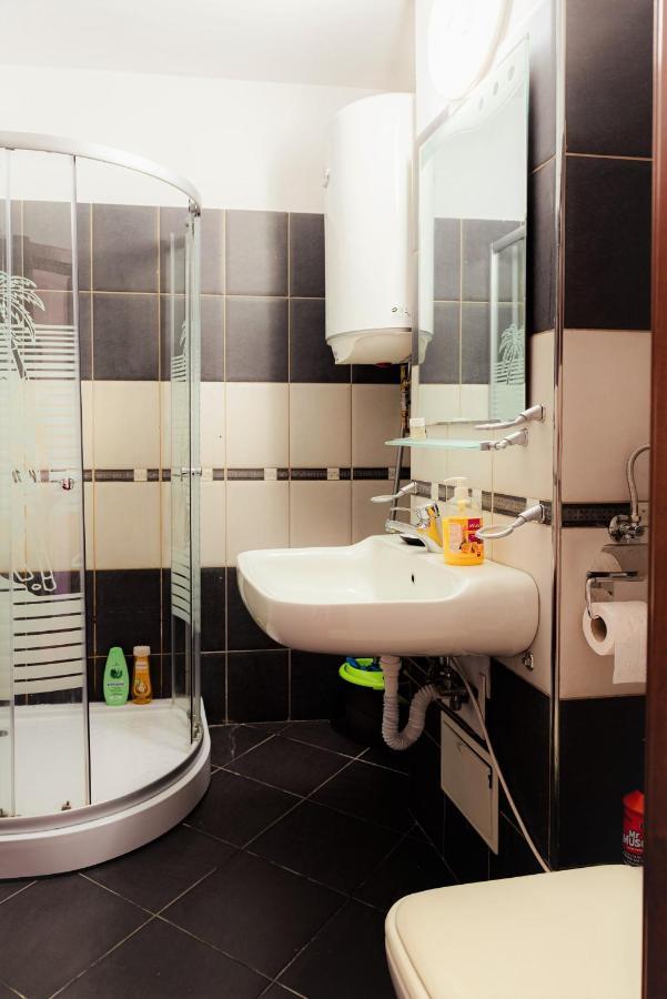 Parliament Marriott Unirii Square 5 Bedrooms Luxury Apartment Old Town Букурещ Екстериор снимка